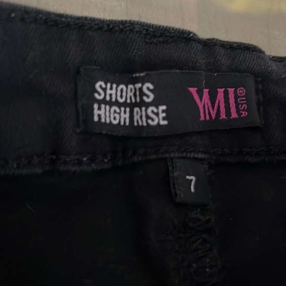 YMI black high wasted cuffed shorts - Picture 2 of 10